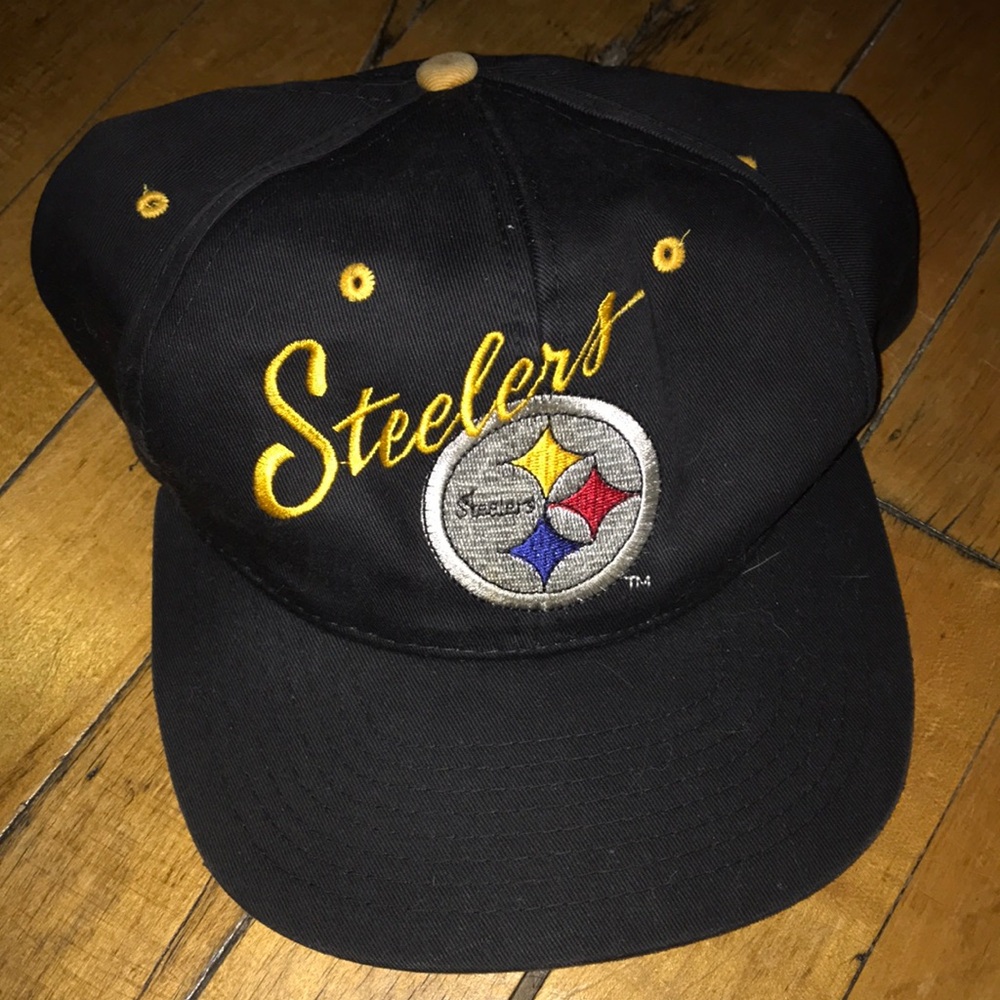 Pittsburgh Steelers Black Snapback‎ Hat with Embroidered Logo